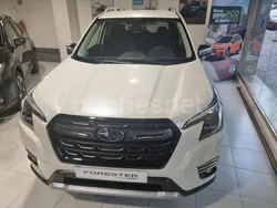 Blanco Usado 2024 Subaru Forester SUV | 36.550 € (Un poco caro)