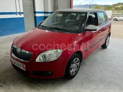 Rojo Usado 2009 Skoda Fabia Berlina | 4400 € (Precio justo)