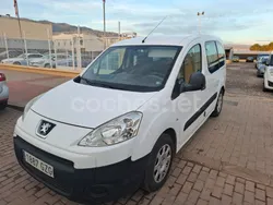Blanco Usado 2009 Peugeot Partner Tepee Premium Monovolumen | 3999 €