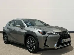 Gris / plata Usado 2020 Lexus UX SUV | 27.500 € (Un poco caro)
