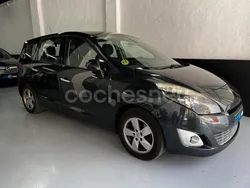 Gris / plata Usado 2011 Renault Grand Scénic III Dynamique Monovolumen | 5995 € (Precio justo)