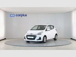 Polar white (sólido) Usado 2019 Hyundai i10 Utilitario | 8490 € (Precio justo)