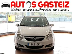 Gris / plata Usado 2009 Opel Corsa Enjoy Berlina | 3990 € (Precio justo)