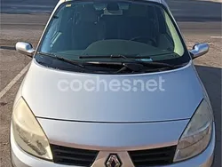 Gris / plata Usado 2005 Renault Scénic II Dynamique Monovolumen | 3100 € (Buen precio)