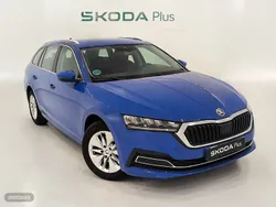 Azul Usado 2023 Skoda Octavia Ambition Familiar | 24.750 € (Precio justo)