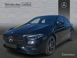 Negro noche Usado 2023 Mercedes A200 AMG line Berlina | 33.900 € (Precio justo)
