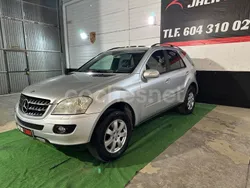 Gris / plata Usado 2006 Mercedes ML350 SUV | 8980 € (Buen precio)