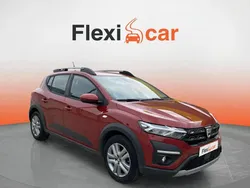 Rojo Usado 2022 Dacia Sandero Expression Utilitario | 11.990 € (Buen precio)