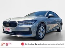 Gris / plata Usado 2025 Skoda Superb Berlina | 32.990 € (Precio justo)