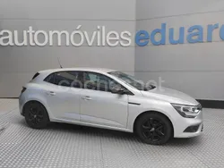 Gris / plata Usado 2020 Renault Mégane IV Bose Edition Berlina | 14.500 € (Precio justo)
