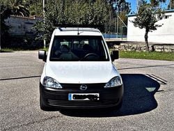 Blanco Usado 2009 Opel Combo Enjoy Monovolumen | 3000 €