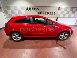 Rojo Usado 2007 Opel Astra GTC Enjoy Berlina | 3250 € (Precio justo)