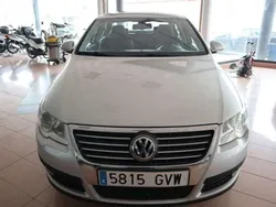 Gris Usado 2011 VW Passat Advance Berlina | 5500 € (Buen precio)