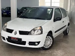 Blanco Usado 2008 Renault Clio II Campus Berlina | 3490 € (Precio justo)