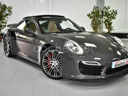 Gris / plata Usado 2015 Porsche 911 Turbo Coupe | 119.900 €