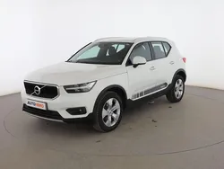 Blanco Usado 2018 Volvo XC40 Momentum SUV | 21.299 € (Un poco caro)
