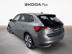 Gris / plata Usado 2024 Skoda Scala Selection Utilitario | 19.900 € (Precio justo)