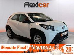 Blanco Usado 2024 Toyota Aygo Play Utilitario | 14.490 € (Precio justo)