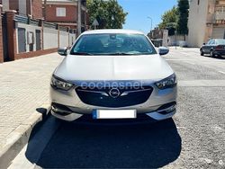 Gris / plata Usado 2018 Opel Insignia Business Berlina | 11.000 €