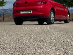 Rojo Usado 2012 Seat Leon Reference Berlina | 8800 € (Un poco caro)