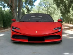 Rojo Usado 2024 Ferrari SF90 Coupe | 550.000 € (Caro)