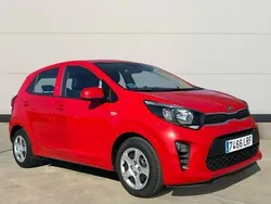 Rojo Usado 2021 Kia Picanto Utilitario | 8302 € (Super precio)