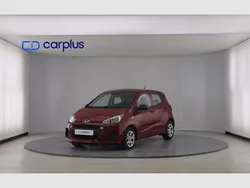 Rojo Usado 2017 Hyundai i10 Utilitario | 8990 € (Precio justo)