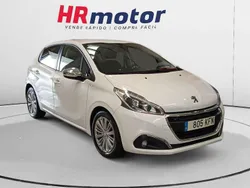 Blanco Usado 2017 Peugeot 208 Style Utilitario | 8790 € (Precio justo)