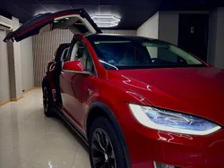Rojo Usado 2019 Tesla Model X Long Range AWD SUV | 39.900 € (Precio justo)
