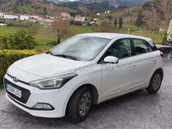 Blanco Usado 2015 Hyundai i20 Berlina | 8300 € (Precio justo)
