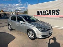 Gris / plata Usado 2005 Opel Astra Enjoy Berlina | 5250 €