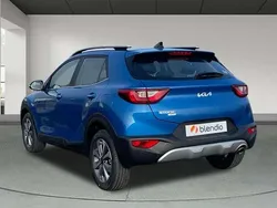 Negro Usado 2024 Kia Stonic SUV | 17.085 € (Precio justo)