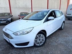 Blanco Usado 2015 Ford Focus Trend Familiar | 6800 € (Precio justo)