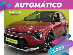 Rojo Usado 2025 Kia Niro SUV | 27.300 € (Un poco caro)