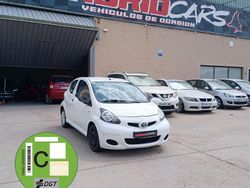Blanco Usado 2011 Toyota Aygo Live Utilitario | 4850 € (Precio justo)