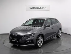 Gris Usado 2022 Skoda Scala Sport Utilitario | 18.490 € (Un poco caro)