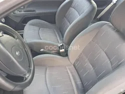 Azul Usado 2004 Renault Clio II Extreme Berlina | 4499 € (Un poco caro)