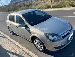 Beige Usado 2005 Opel Astra Enjoy Berlina | 3700 € (Precio justo)