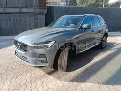 Gris / plata Usado 2022 Volvo XC60 Plus SUV | 38.595 € (Precio justo)