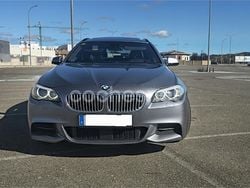 Gris / plata Usado 2012 BMW M550 Comfort Edition Berlina | 25.000 €