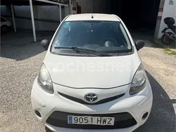 Blanco Usado 2014 Toyota Aygo Live Utilitario | 6000 € (Super precio)