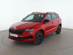 Rojo Usado 2022 Skoda Karoq SportLine SUV | 27.799 € (Precio justo)