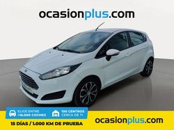 Blanco Usado 2014 Ford Fiesta Trend Utilitario | 5700 € (Precio justo)