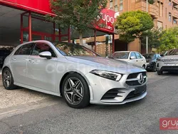Gris / plata Usado 2019 Mercedes A200 Berlina | 29.500 € (Un poco caro)