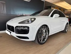 Blanco Usado 2019 Porsche Cayenne Turbo SUV | 99.999 €