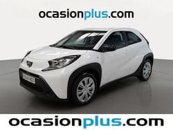 Blanco Usado 2023 Toyota Aygo Play Utilitario | 12.719 € (Precio justo)