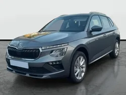 Gris graphite metalizado Usado 2024 Skoda Kamiq Selection SUV | 22.990 € (Precio justo)