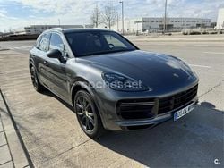 Gris / plata Usado 2020 Porsche Cayenne Turbo S SUV | 65.000 €