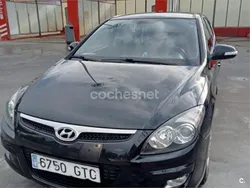 Negro Usado 2010 Hyundai i30 Classic Berlina | 4000 € (Precio justo)