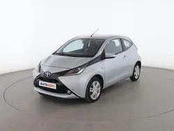 Gris Usado 2015 Toyota Aygo X-play Utilitario | 8599 € (Buen precio)